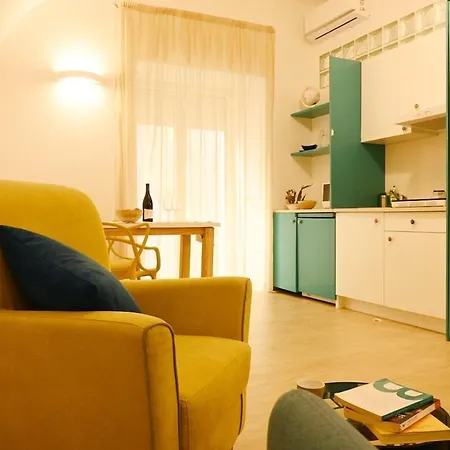 Lilli'S Apartment-3
